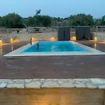 House Lady: Island Retreat With Pool & Transport *