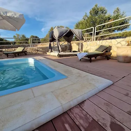 House Lady - & Tavern Bain, Free Transport, Pool, Island Of Zut - Kornati Сasa de vacaciones