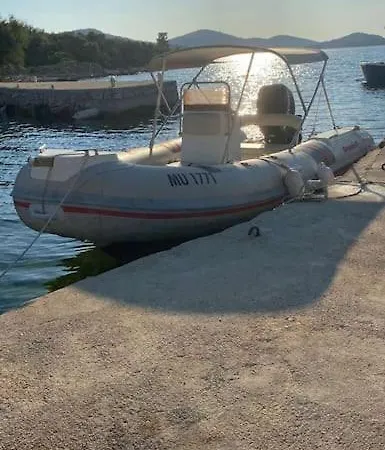 House Lady - & Tavern Bain, Free Transport, Pool, Island Of Zut - Kornati Сasa de vacaciones Pristanisce