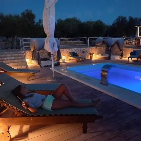 House Lady - & Tavern Bain, Free Transport, Pool, Island Of Zut - Kornati * Pristanisce