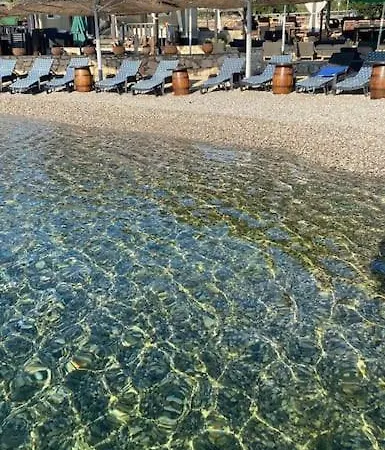 House Lady - & Tavern Bain, Free Transport, Pool, Island Of Zut - Kornati