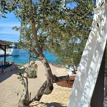House Lady - & Tavern Bain, Free Transport, Pool, Island Of Zut - Kornati 펜션 *
