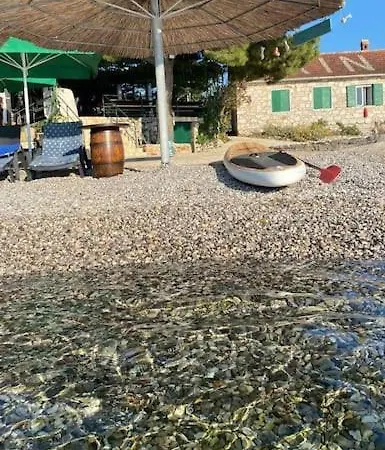 House Lady - & Tavern Bain, Free Transport, Pool, Island Of Zut - Kornati Pristanisce