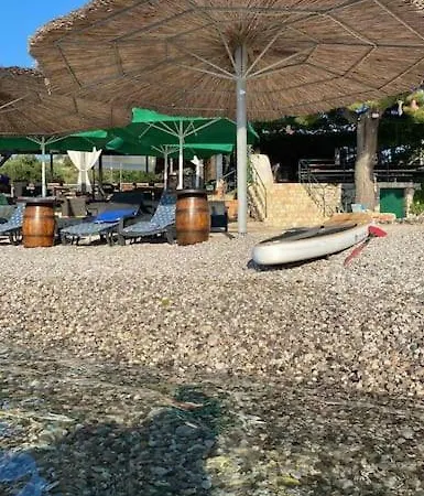 House Lady - & Tavern Bain, Free Transport, Pool, Island Of Zut - Kornati Casa vacanze