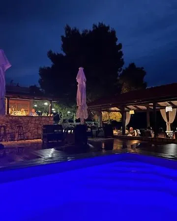 House Lady - & Tavern Bain, Free Transport, Pool, Island Of Zut - Kornati * Pristanisce