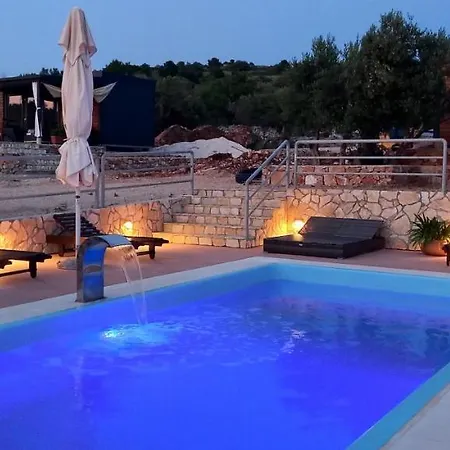 House Lady - & Tavern Bain, Free Transport, Pool, Island Of Zut - Kornati Casa vacanze Pristanisce