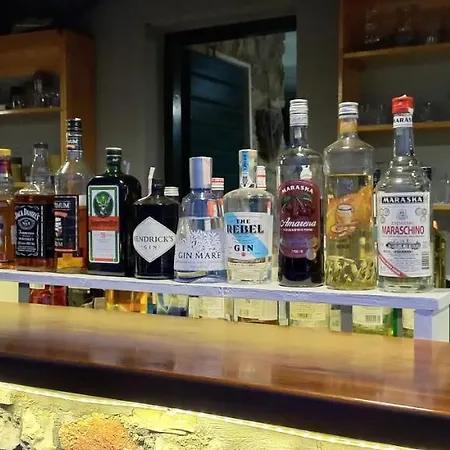 House Lady - & Tavern Bain, Free Transport, Pool, Island Of Zut - Kornati Сasa de vacaciones Pristanisce