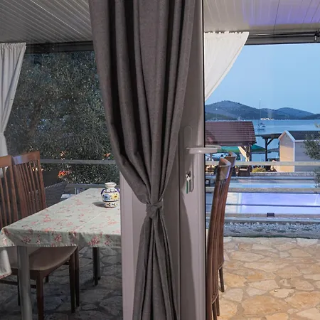 Holiday home House Lady: Island Retreat With Pool & Transport Pristanisce