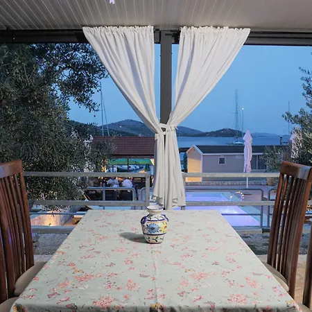 Holiday home House Lady: Island Retreat With Pool & Transport