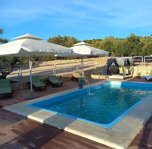 House Lady - & Tavern Bain, Free Transport, Pool, Island Of Zut - Kornati Pristanisce