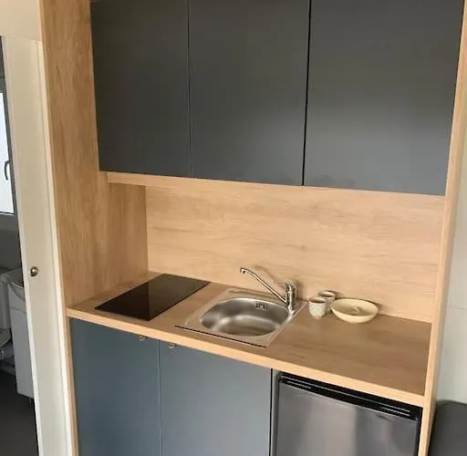 House Lady - & Tavern Bain, Free Transport, Pool, Island Of Zut - Kornati בית נופש Pristanisce