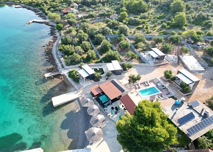 House Lady - & Tavern Bain, Free Transport, Pool, Island Of Zut - Kornati Pristanisce