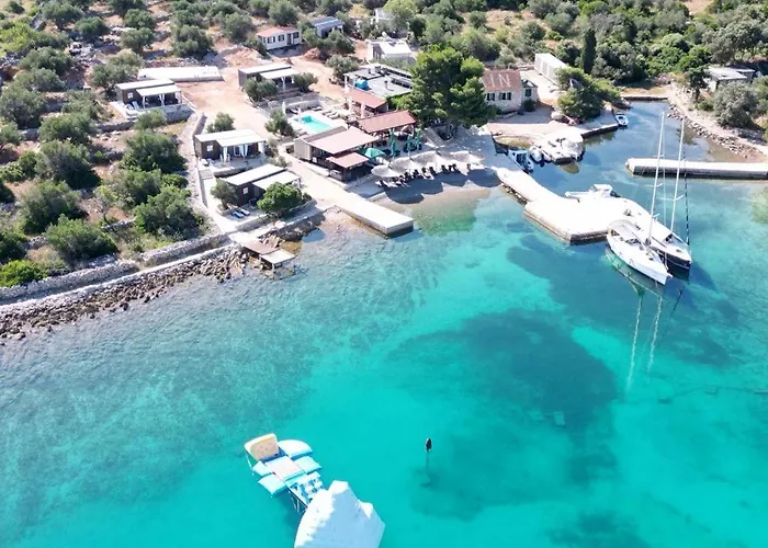 House Lady - & Tavern Bain, Free Transport, Pool, Island Of Zut - Kornati Pristanisce